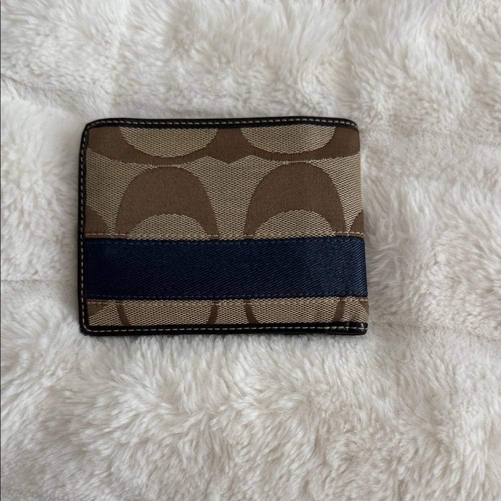 Coach Men's Tan and Navy Wallet - Picture 3 of 5